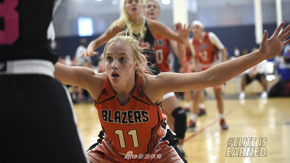 未来美国篮球的门面！有颜又能打的天使小姐姐简直人生赢家