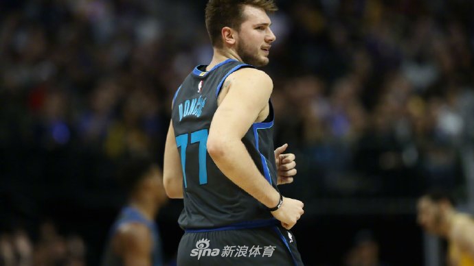 球技好颜值高火爆全球！欧洲“美队”东契奇真的很能打