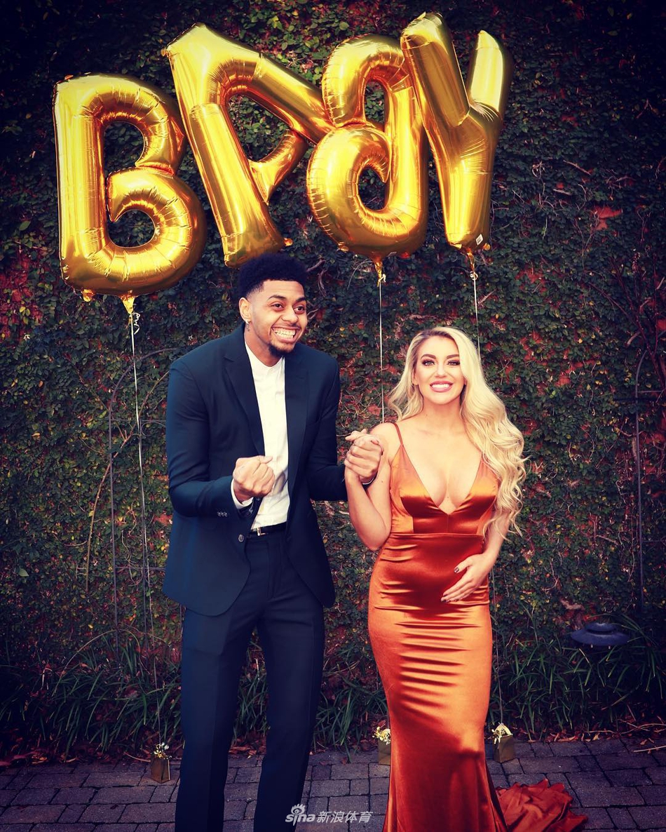 金发+大长腿！前威少小弟坐拥美艳娇娘！这颜值简直是犯罪