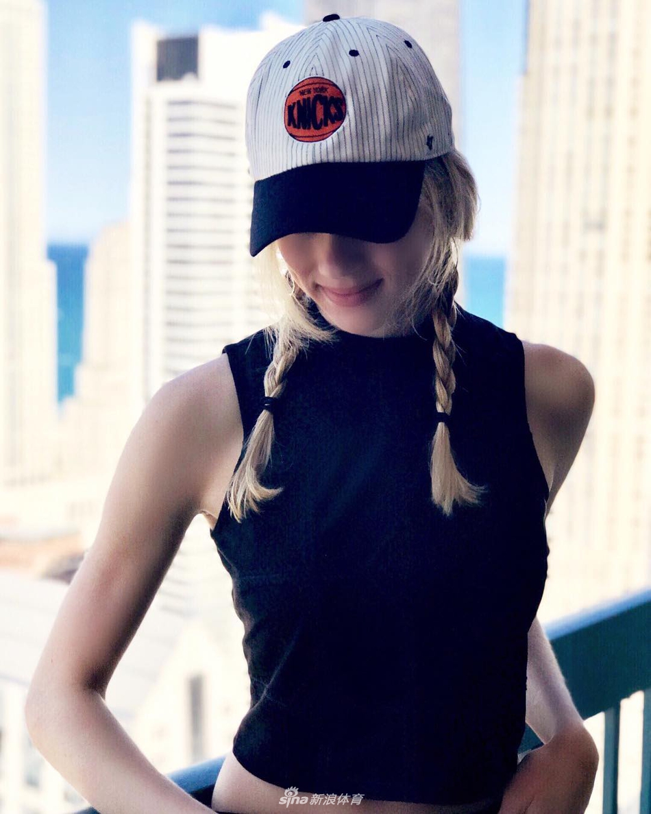 笑靥如花！霍纳塞克女儿这组写真你给几分