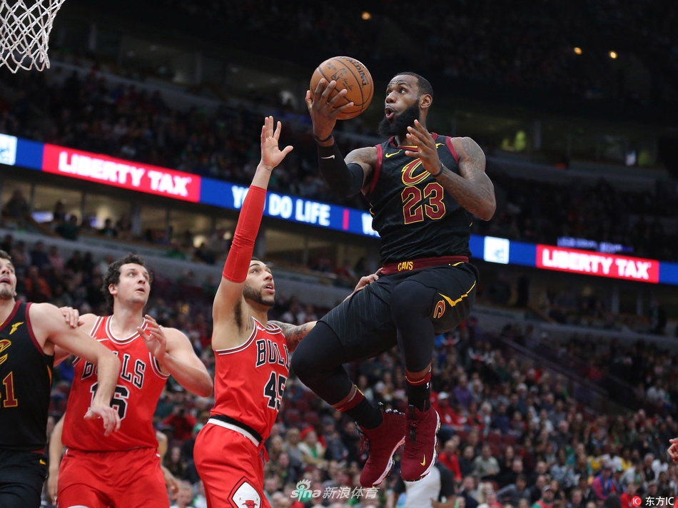 詹姆斯三双到手