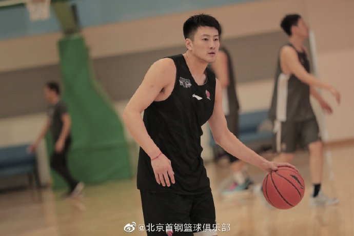 方硕刘晓宇领衔北京队备战CBA