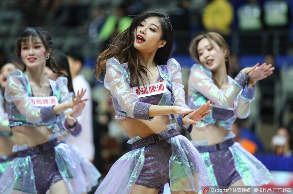 CBA第11轮:篮球宝贝热舞助力