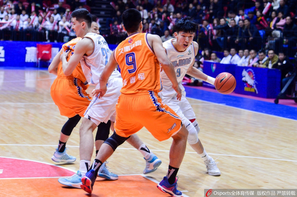 CBA第20轮:新疆106-97上海