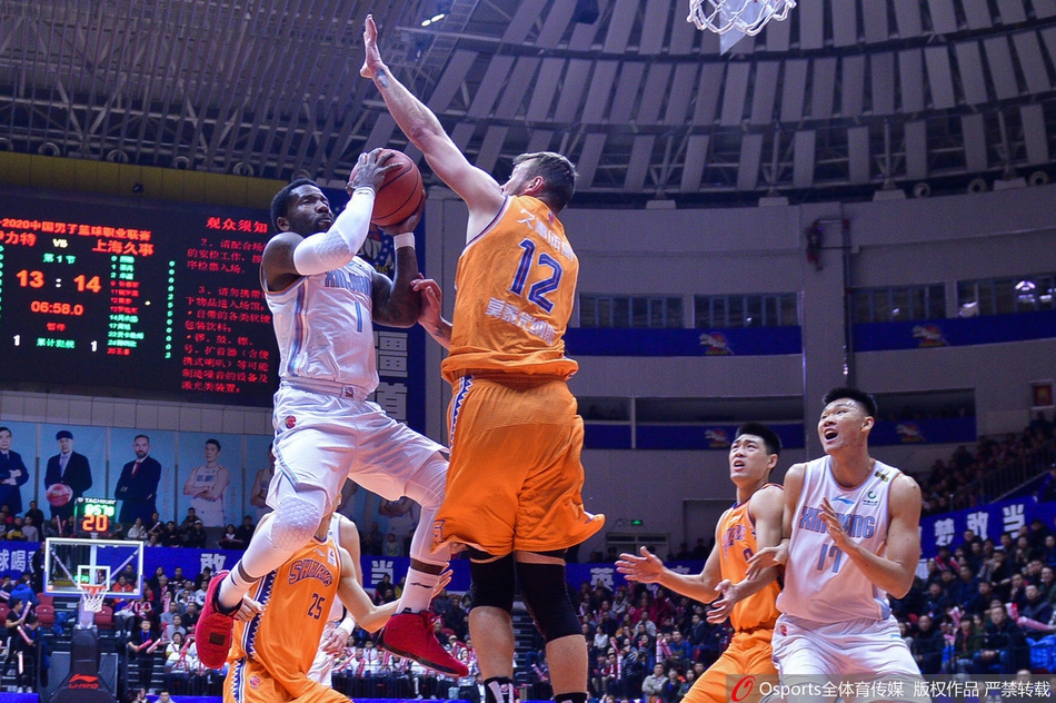 CBA第20轮:新疆106-97上海