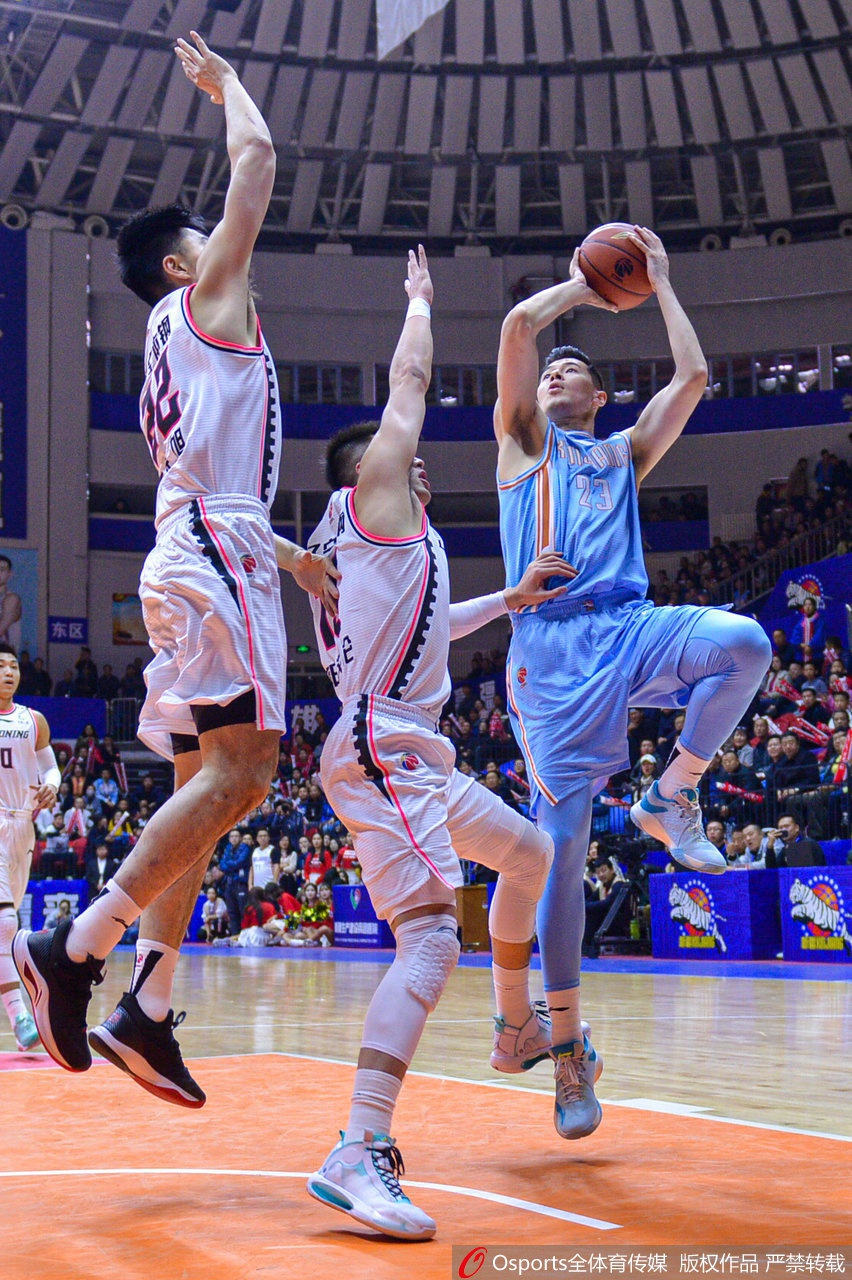 CBA第6轮:新疆VS辽宁