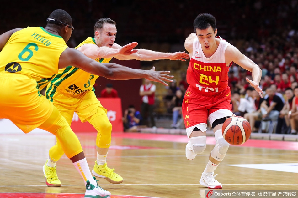 赵继伟急速突入内线