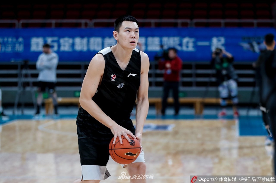 朱彦西稳定出手