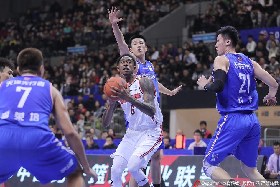 CBA第8轮:天津VS广东
