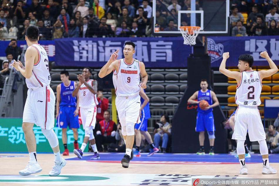 易建联超越朱芳雨加冕CBA历史得分王
