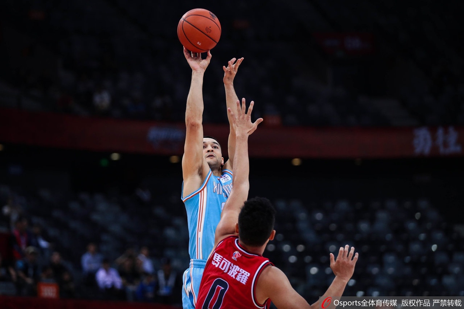 CBA第9轮:深圳VS新疆