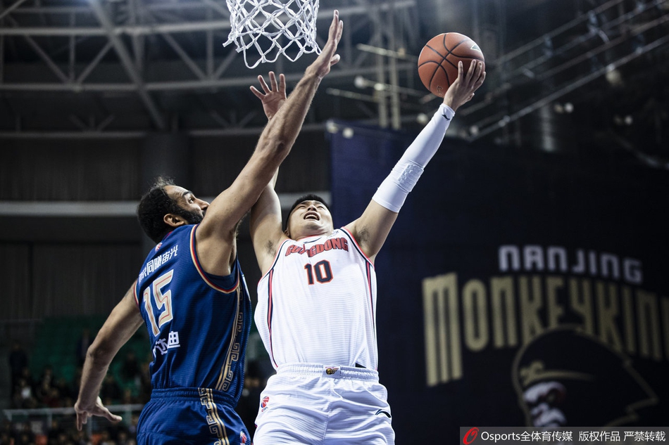 CBA第10轮:同曦VS广东