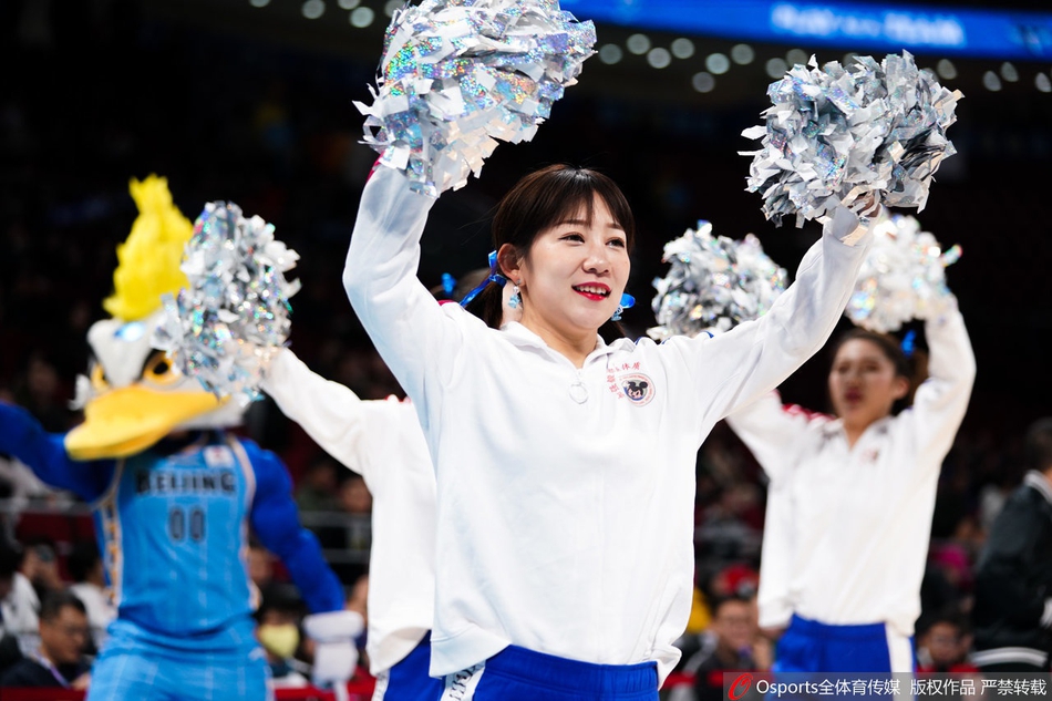 CBA第11轮:篮球宝贝热舞助力