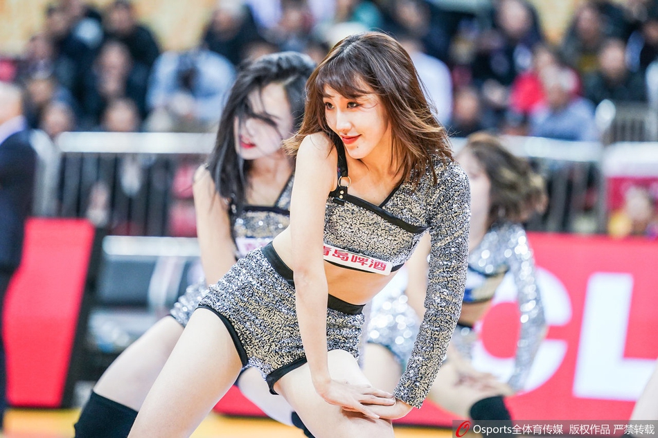 CBA第11轮:篮球宝贝热舞助力