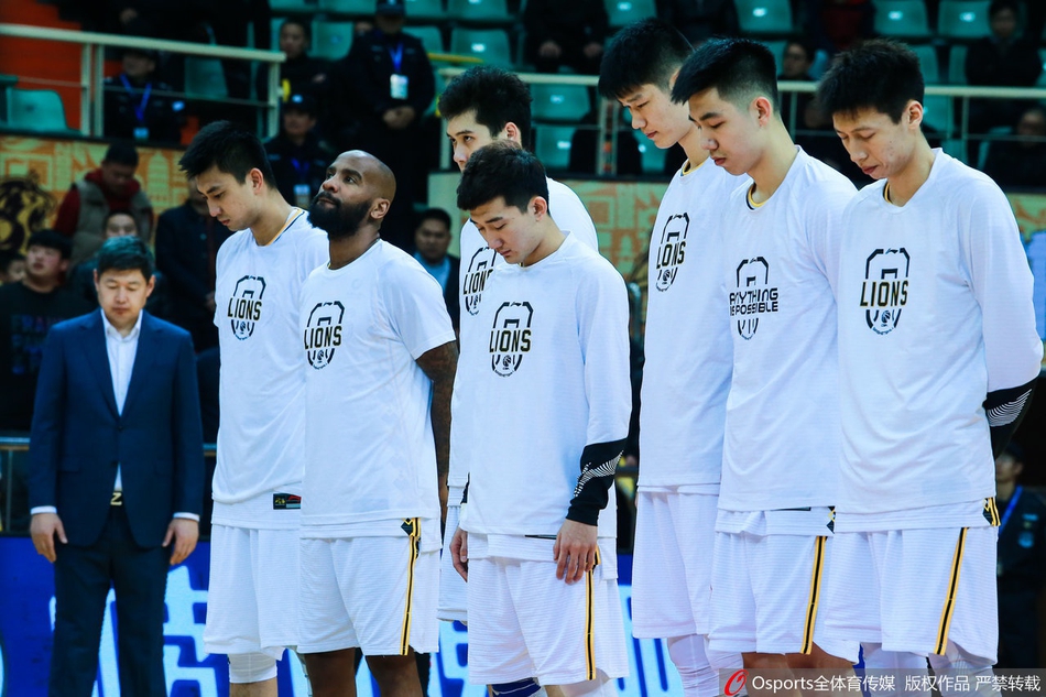 CBA第14轮:各球队为吉茨哀