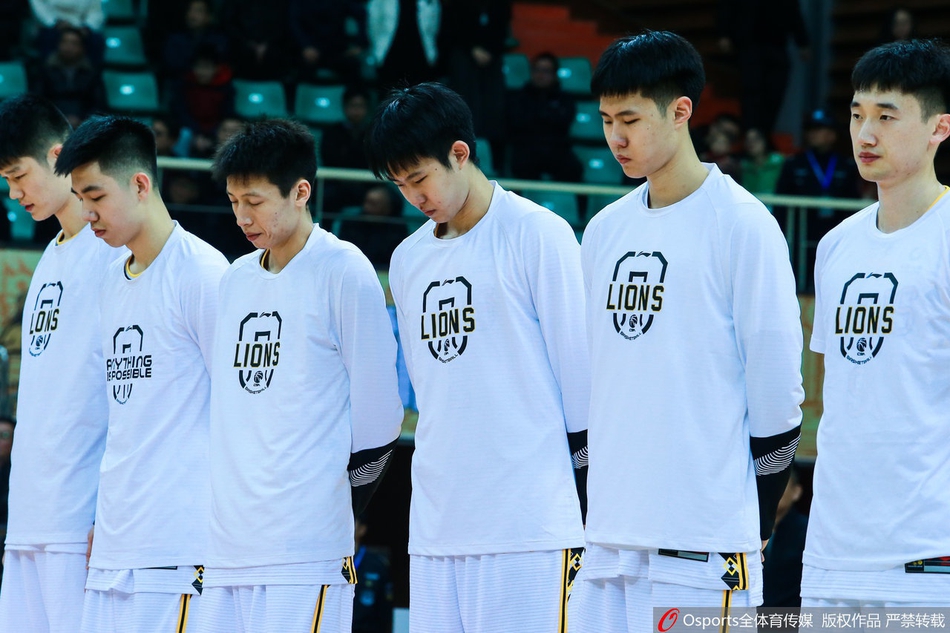 CBA第14轮:各球队为吉茨哀