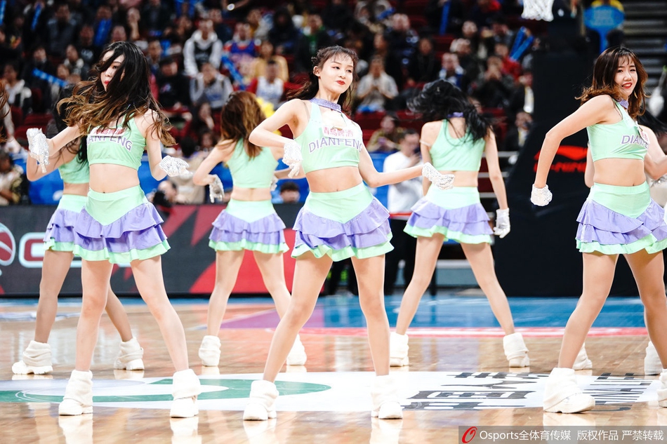 CBA第19轮:篮球宝贝热舞助力球队