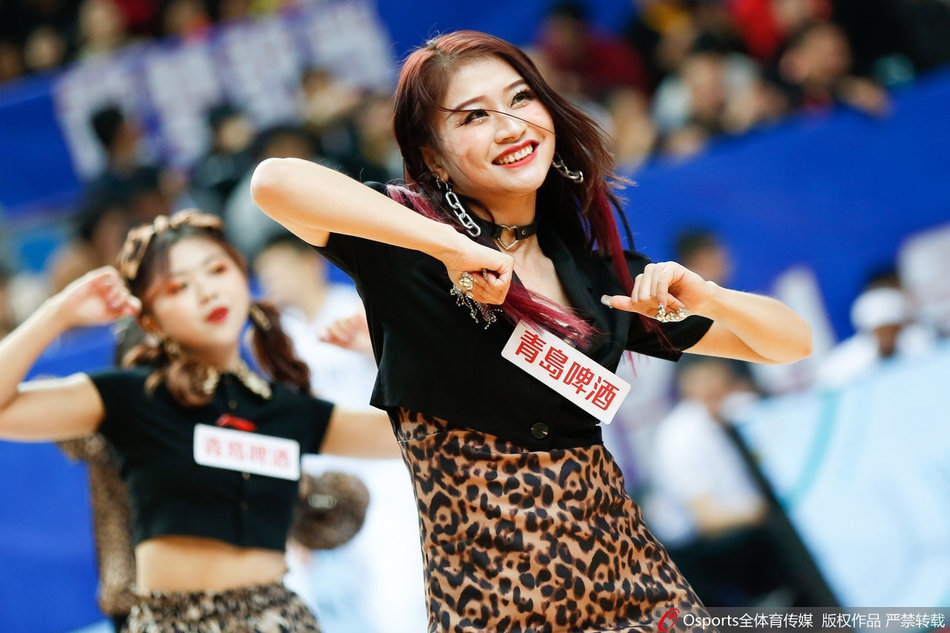 CBA第19轮:篮球宝贝热舞助力球队