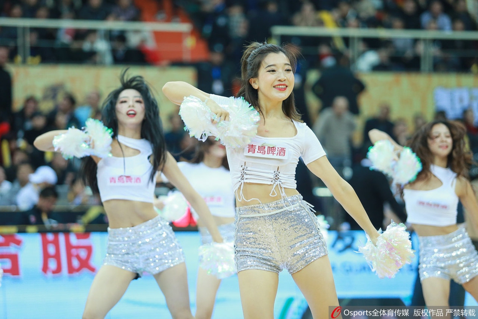 CBA第21轮:篮球宝贝热舞助力