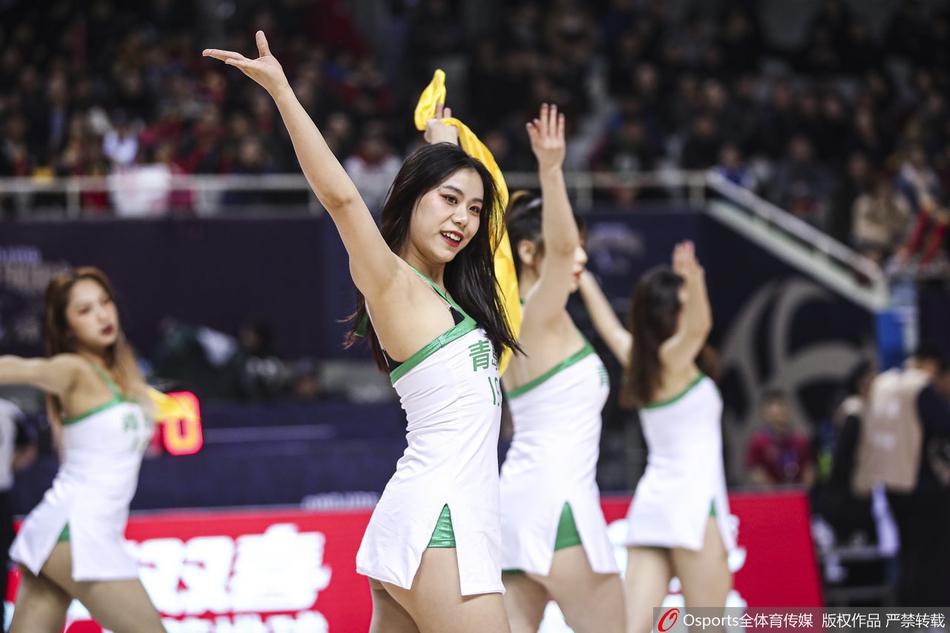 CBA第24轮:篮球宝贝性感热舞助力球队