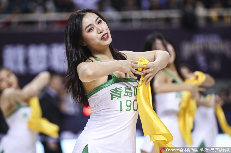 CBA第24轮:篮球宝贝性感热舞助力球队