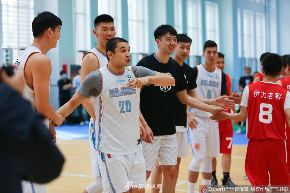 比赛回归！新疆团建途中组织表演赛