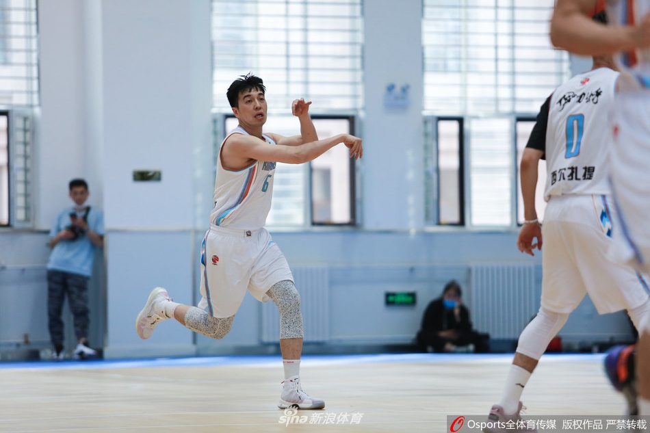 比赛回归！新疆团建途中组织表演赛