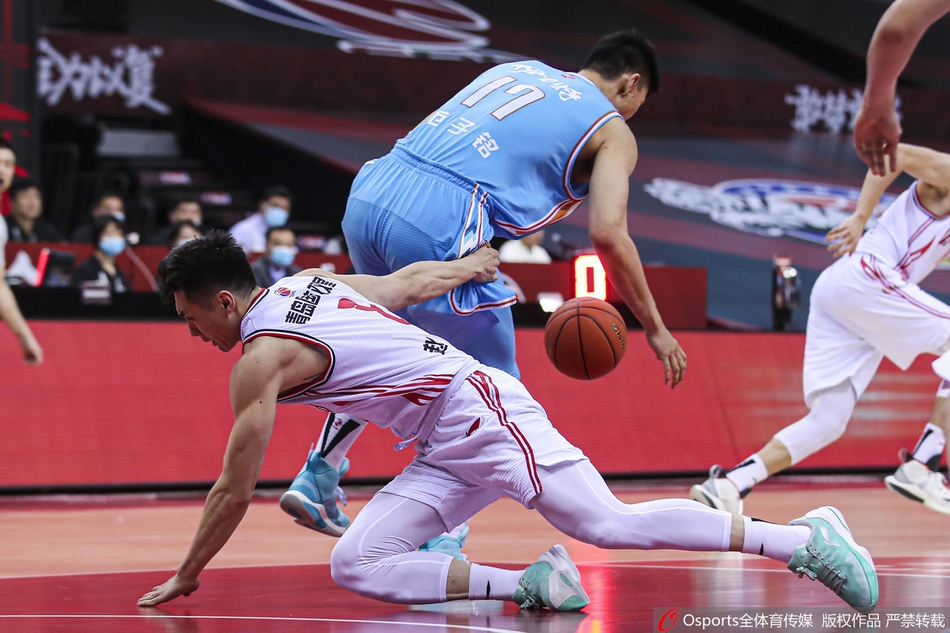 [CBA复赛]新疆95-90青岛