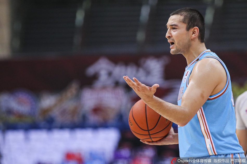 [CBA复赛]新疆95-90青岛