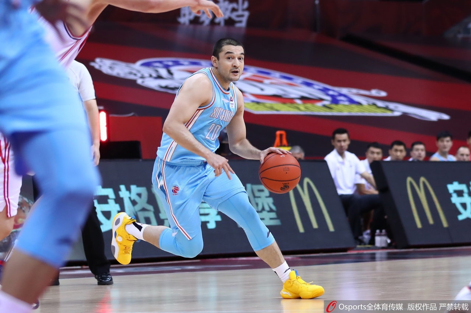 [CBA复赛]新疆95-90青岛