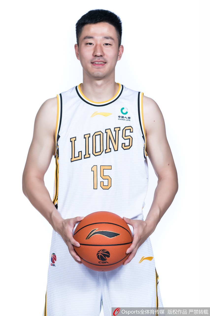 广厦队新赛季官方写真出炉