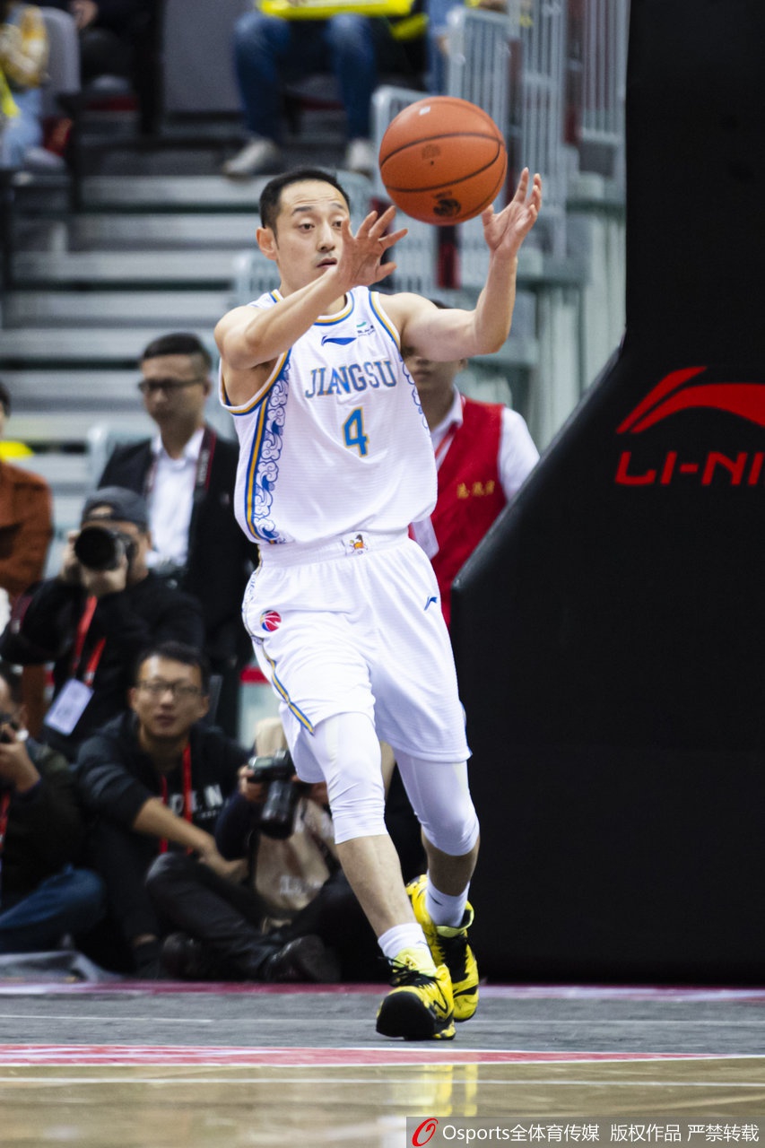 CBA第6轮:江苏vs北京