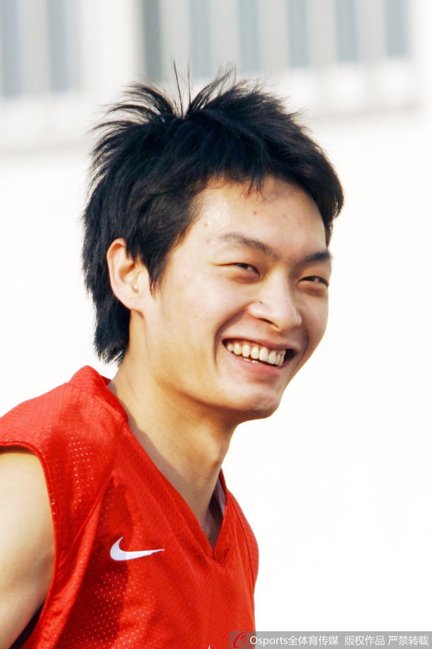 CBA球员青涩照之陈江华