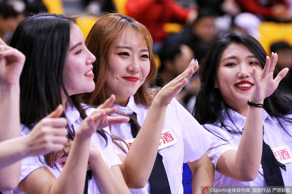 CBA第21轮:篮球宝贝热舞助力