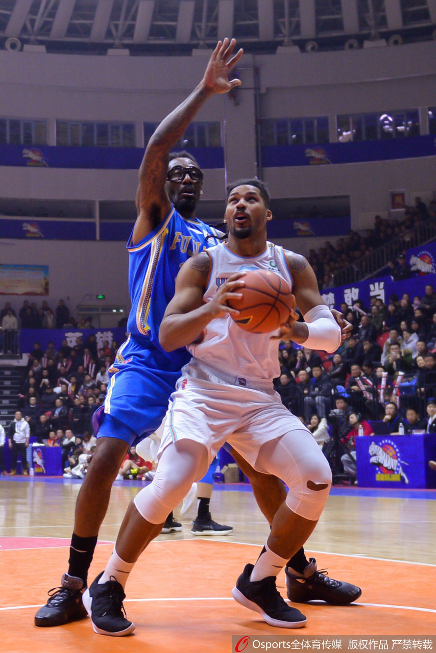 CBA第12轮:新建134-91福建