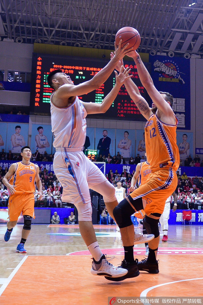 CBA第20轮:新疆106-97上海