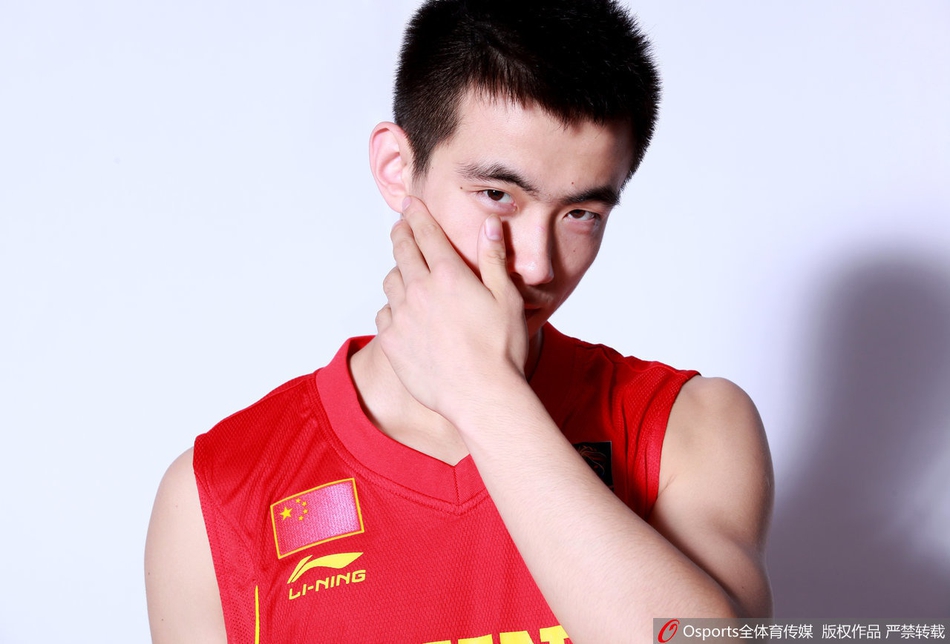 九大型男年轻照！这才叫颜值爆表