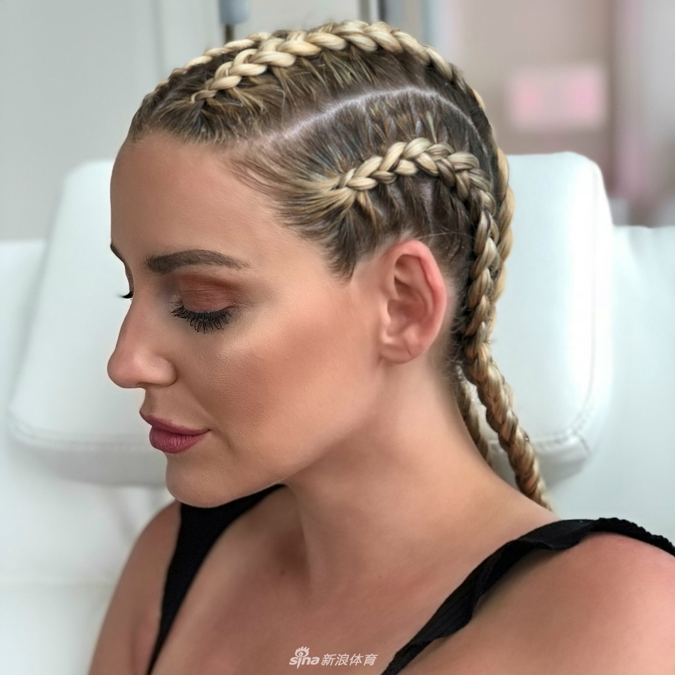 金发+大长腿！前威少小弟坐拥美艳娇娘！这颜值简直是犯罪