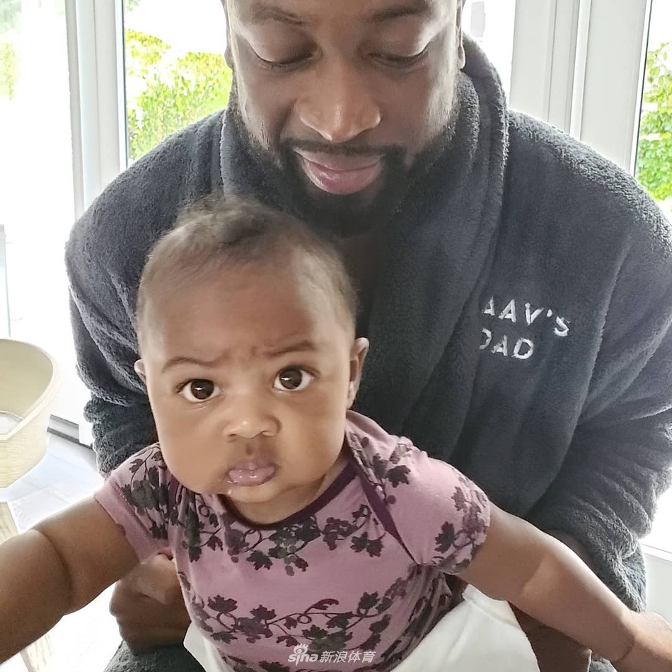 韦德最爱的詹姆斯迎来纪念日!逼王提前退役都是为了她