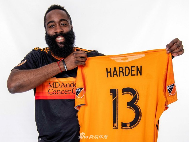 超级足球迷实锤了!哈登现场观战皇马大战拜仁