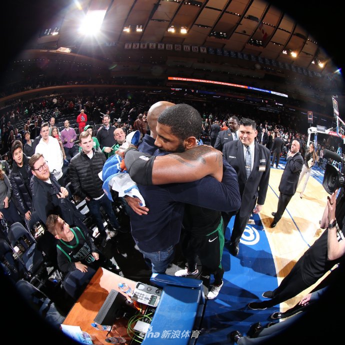 天赋出众的状元郎！27岁的欧文踏上追逐第二座总冠军之路