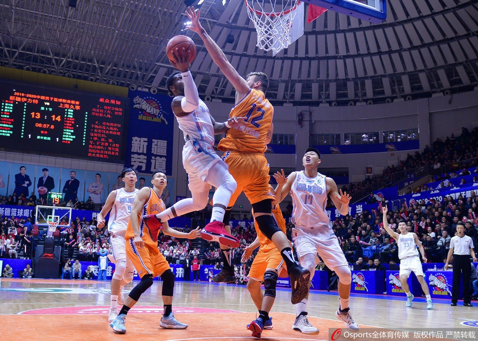 CBA第20轮:新疆106-97上海