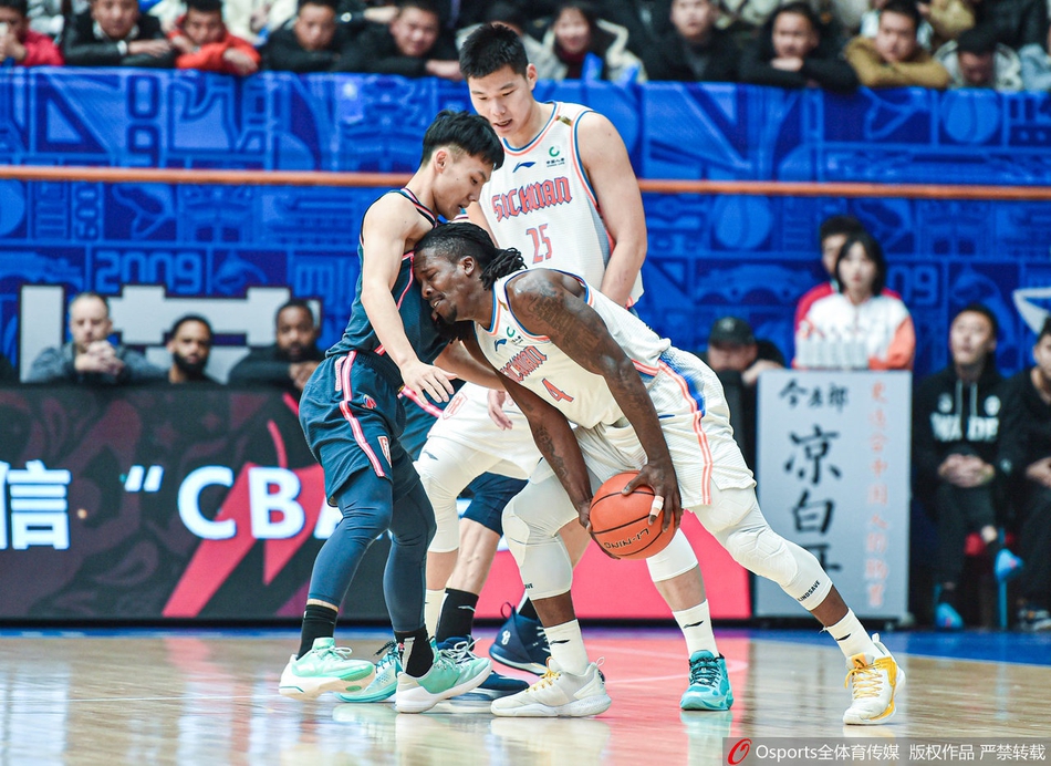 CBA第25轮:四川VS广东