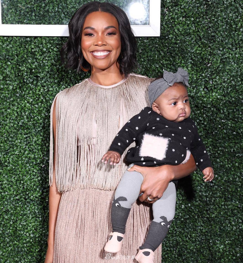 韦德最爱的詹姆斯迎来纪念日!逼王提前退役都是为了她