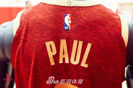 火箭祥云版新春球衣登场！中文战袍惊艳全美