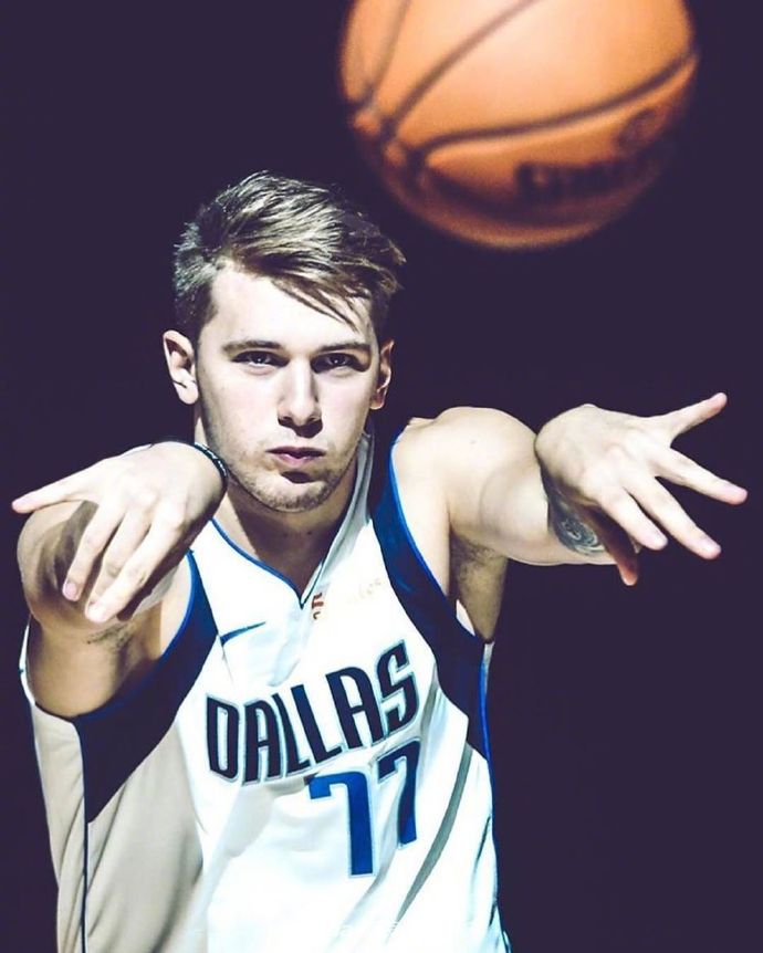 球技好颜值高火爆全球！欧洲“美队”东契奇真的很能打