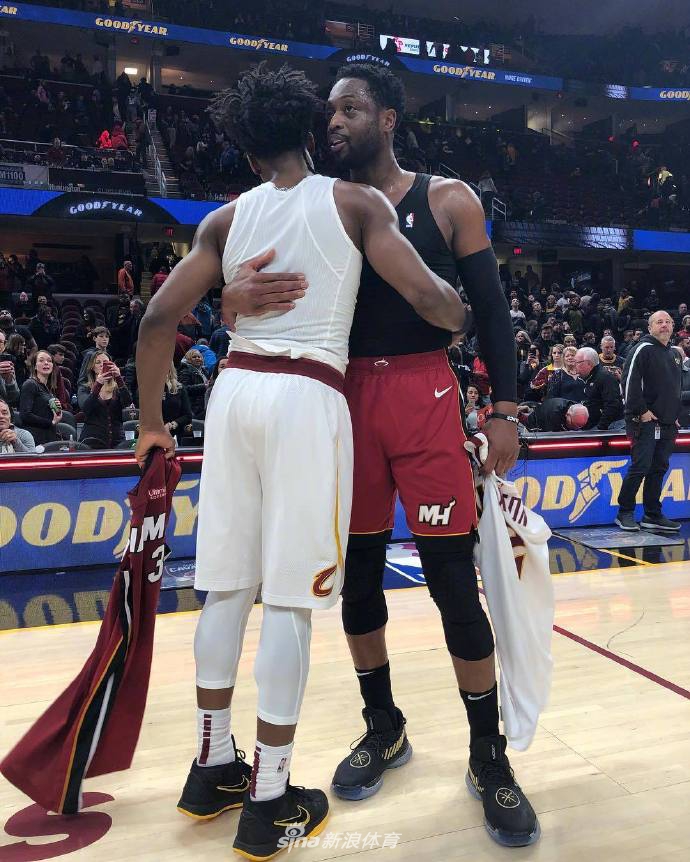 人类换球衣精华！韦德克城指定骑士新2号