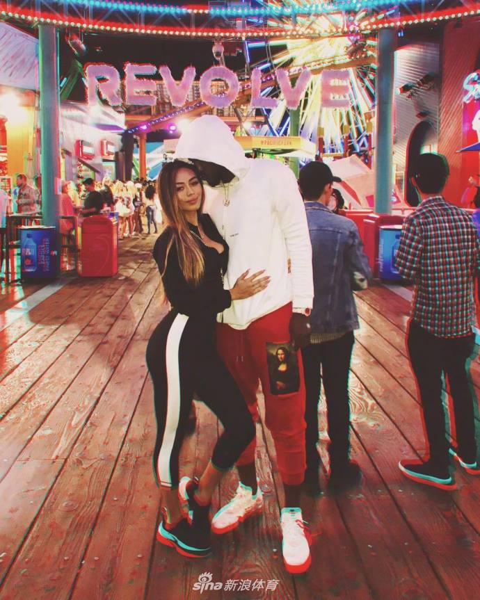 湖人终结者女友美若天仙!他这双手不只可以打篮球