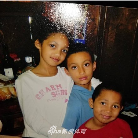 湖人资历最老的新星!官方祝库兹马24岁生日快乐