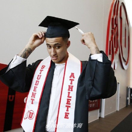 湖人资历最老的新星!官方祝库兹马24岁生日快乐